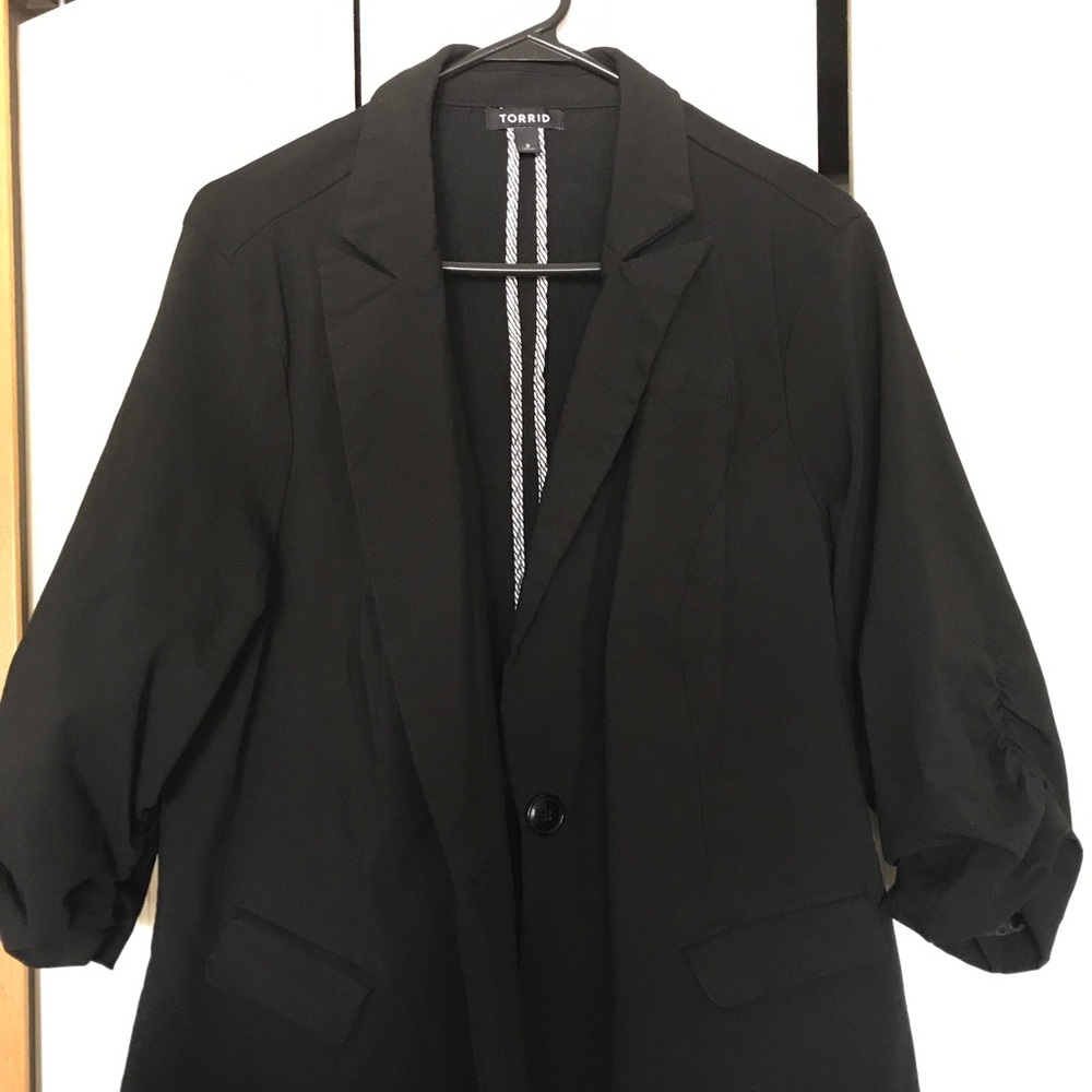 Torrid women’s plus black blazer size 3